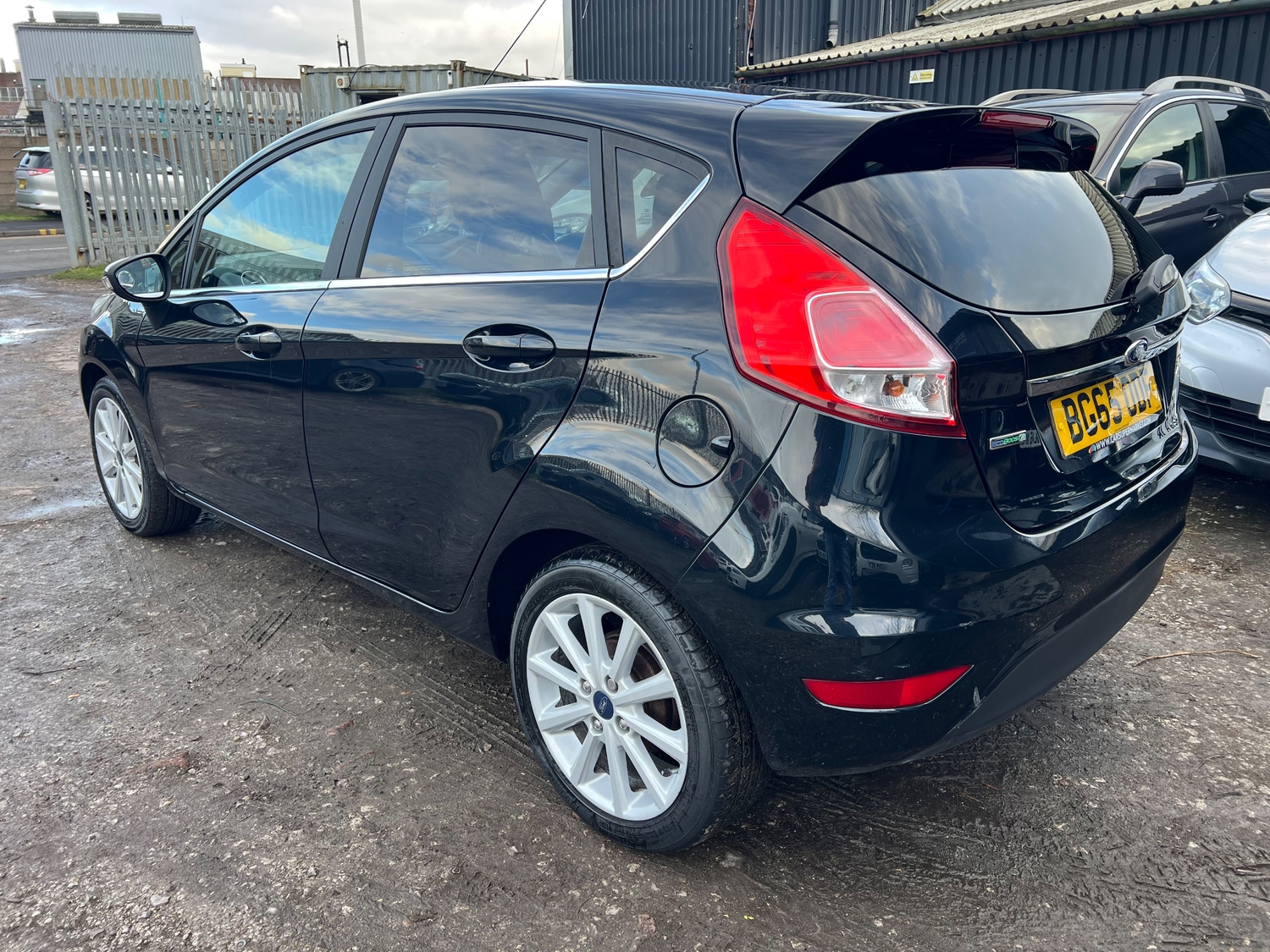 Ford Fiesta 2015 - Cars in Oldbury