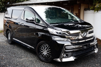 Toyota Vellfire 2015