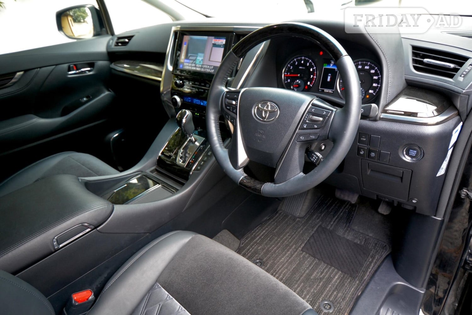 [ berth ]Toyota Vellfire