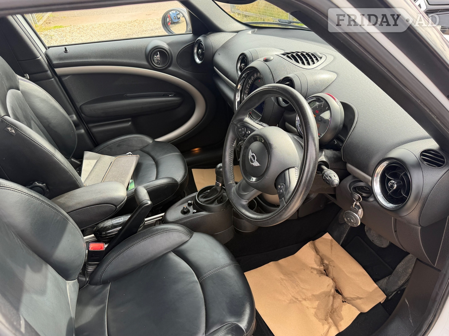 [ berth ]Mini Countryman