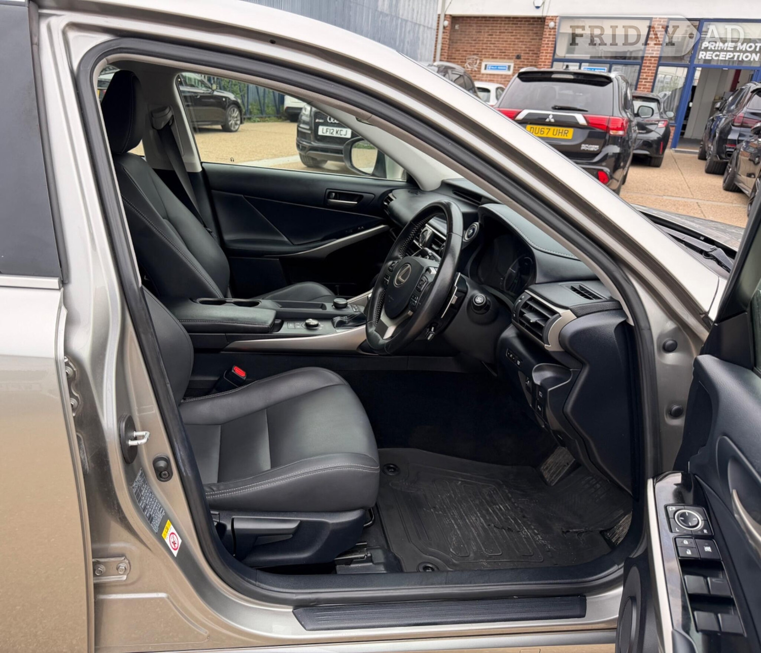 Lexus IS 2018 - Cars in Havering
