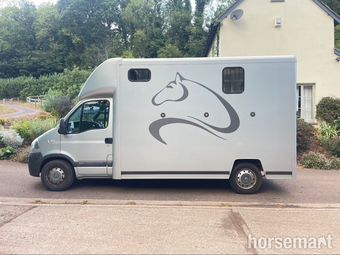 Trevett &amp; Smith  Vauxhall Horsebox
