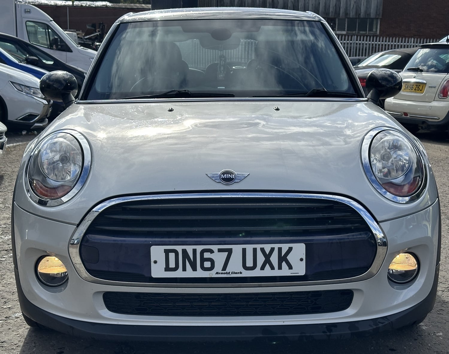 [ berth ]Mini Hatch