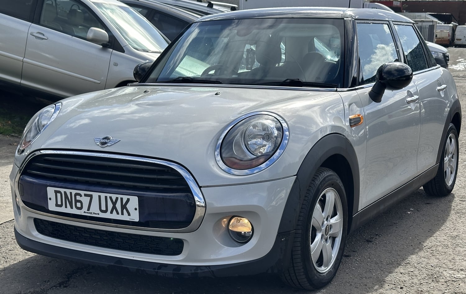 Mini Hatch 2017 - Cars in Broxburn