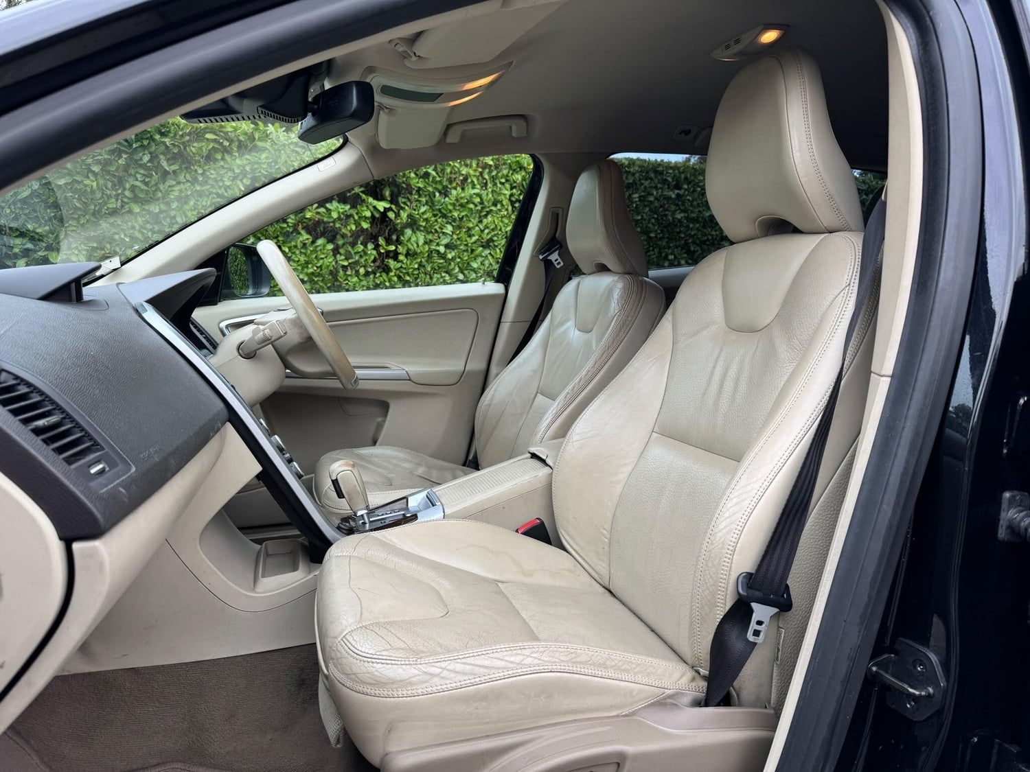 Volvo XC60 2010 - Cars