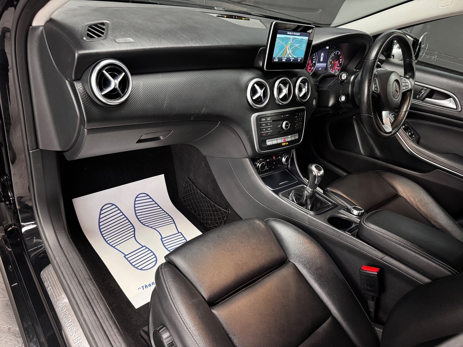 [ berth ]Mercedes-Benz A Class