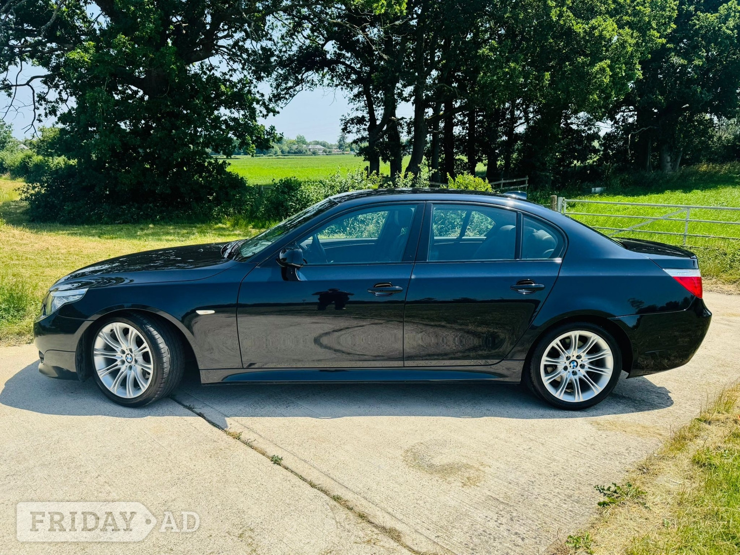 [ berth ]BMW 5 Series