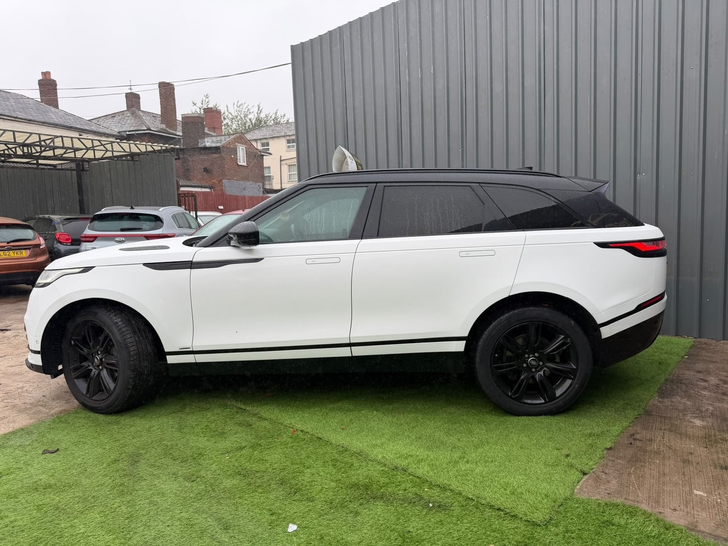 Land Rover Range Rover Velar Oldbury