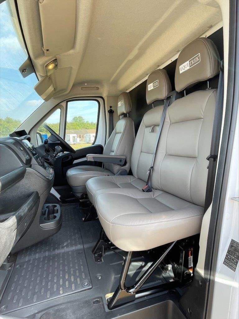 [ berth ]Equi-Trek Sonic Elite 3500kg
