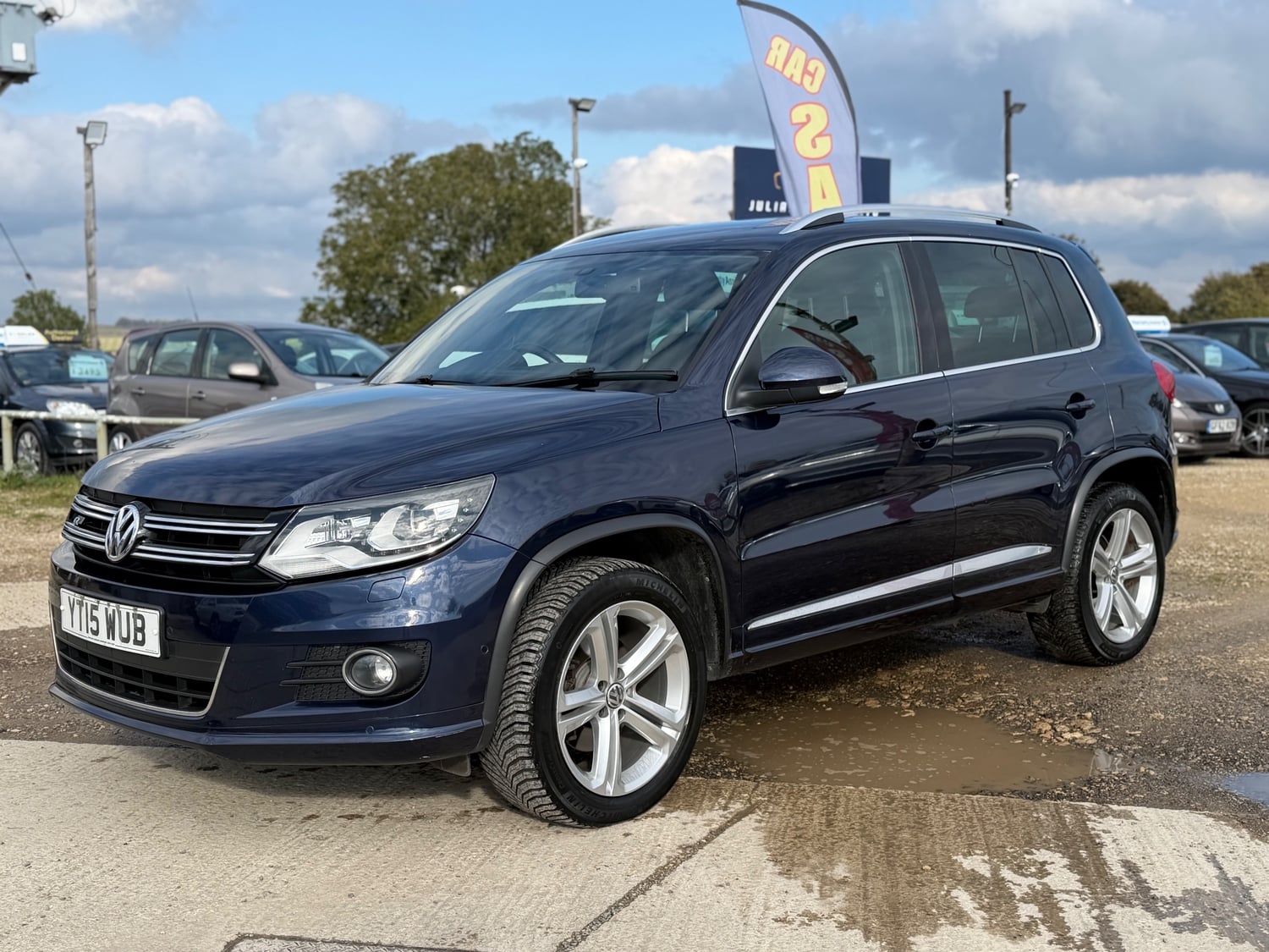 Volkswagen Tiguan 2015 - Cars in Burford