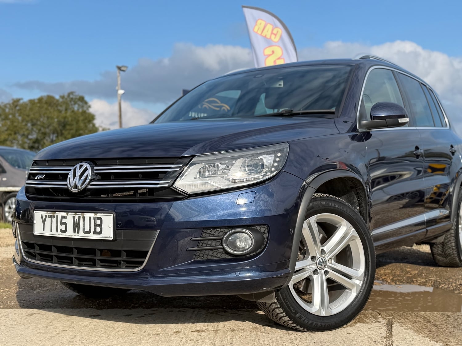 Volkswagen Tiguan 2015 - Cars