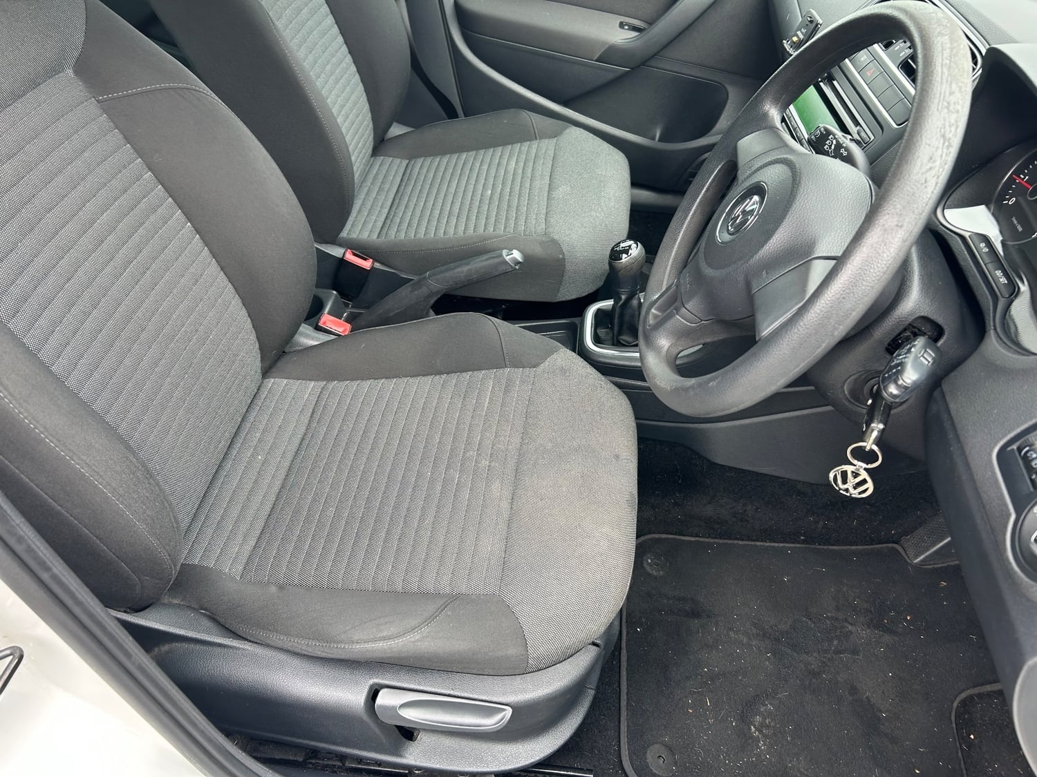 Volkswagen Polo 2013 - Cars