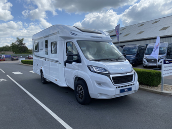 Weinsberg CaraSuite 650 MF  for sale
