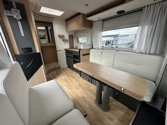 Pilote Pacific P690D Evidence 2026 for sale