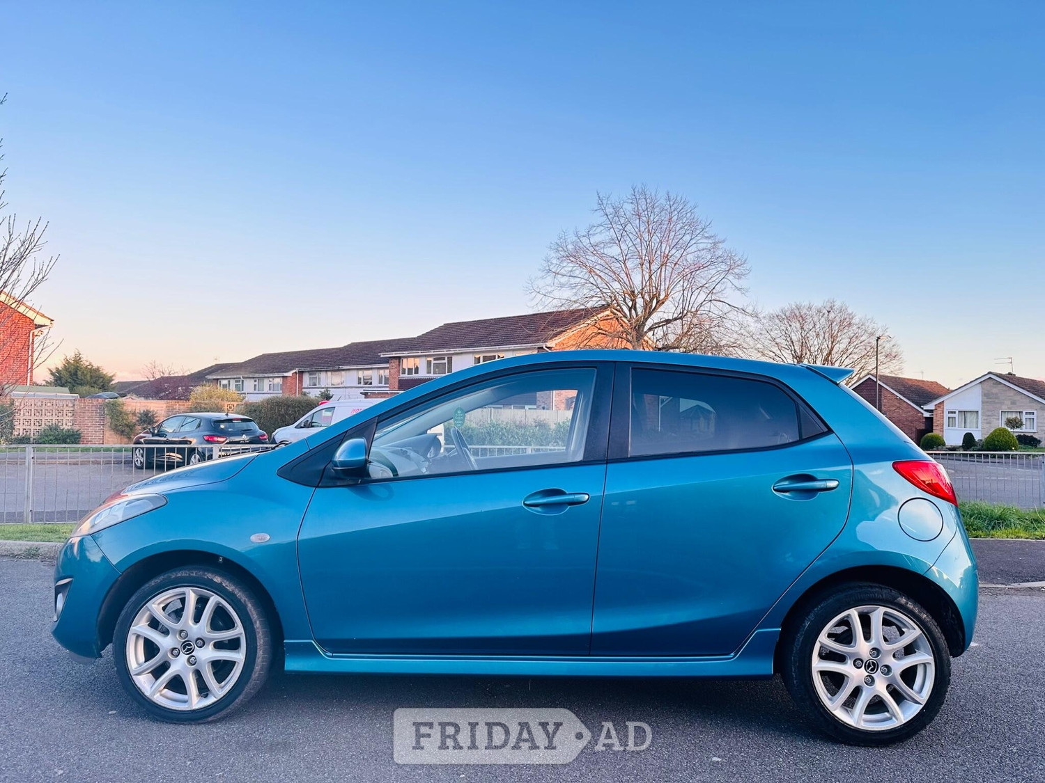Mazda Mazda2 2013 - Cars