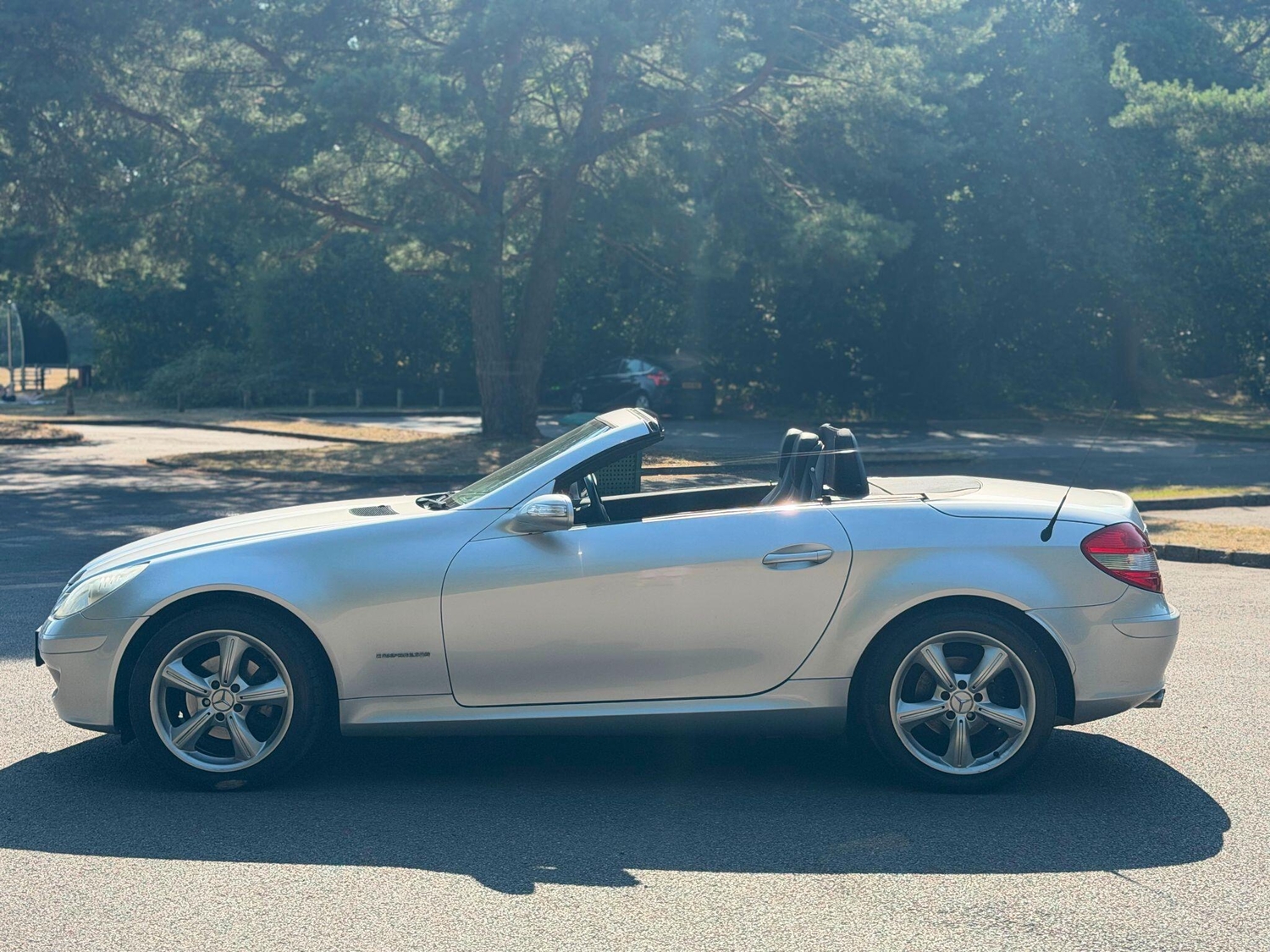 [ berth ]Mercedes-Benz SLK