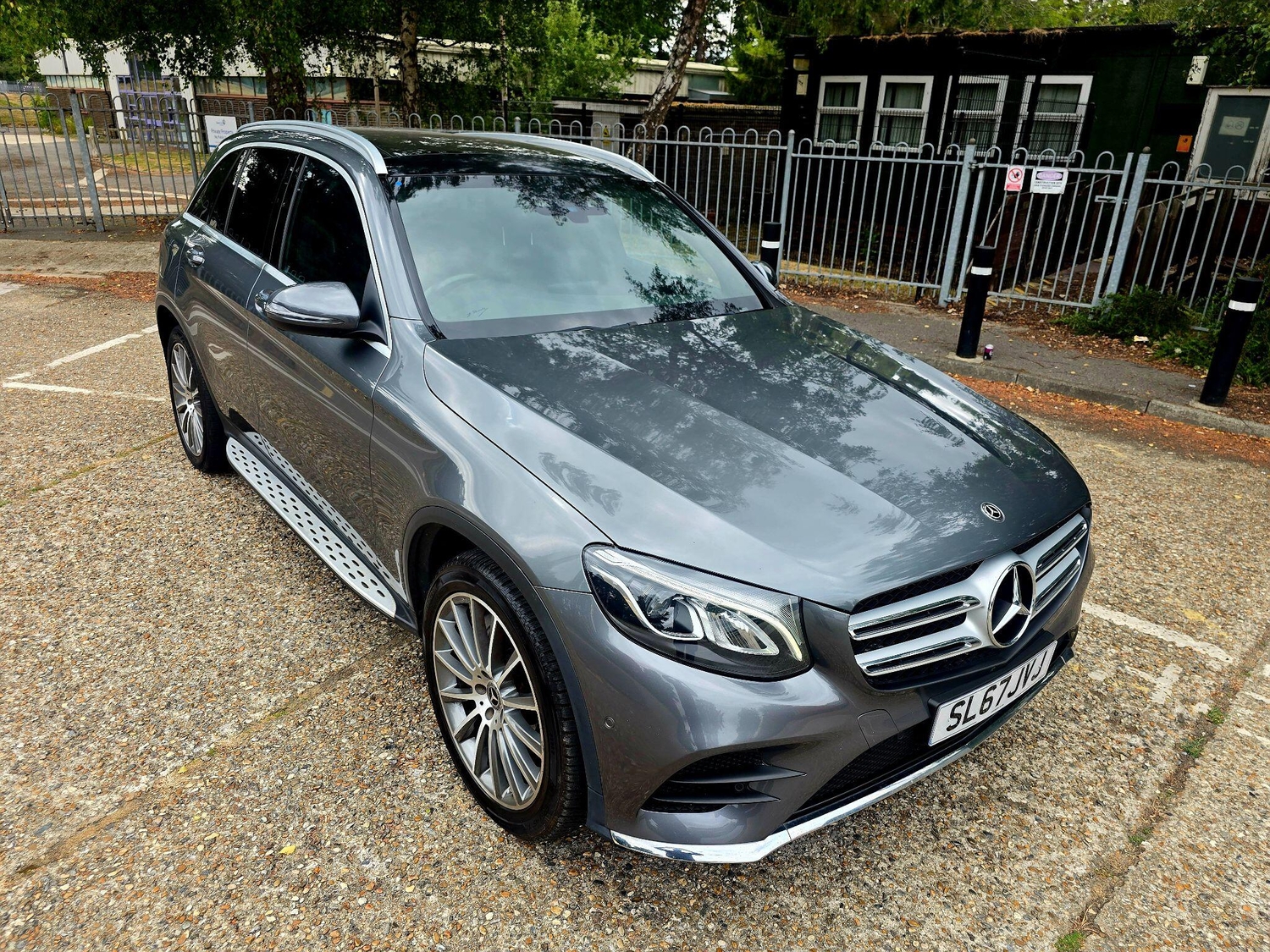 [ berth ]Mercedes-Benz GLC