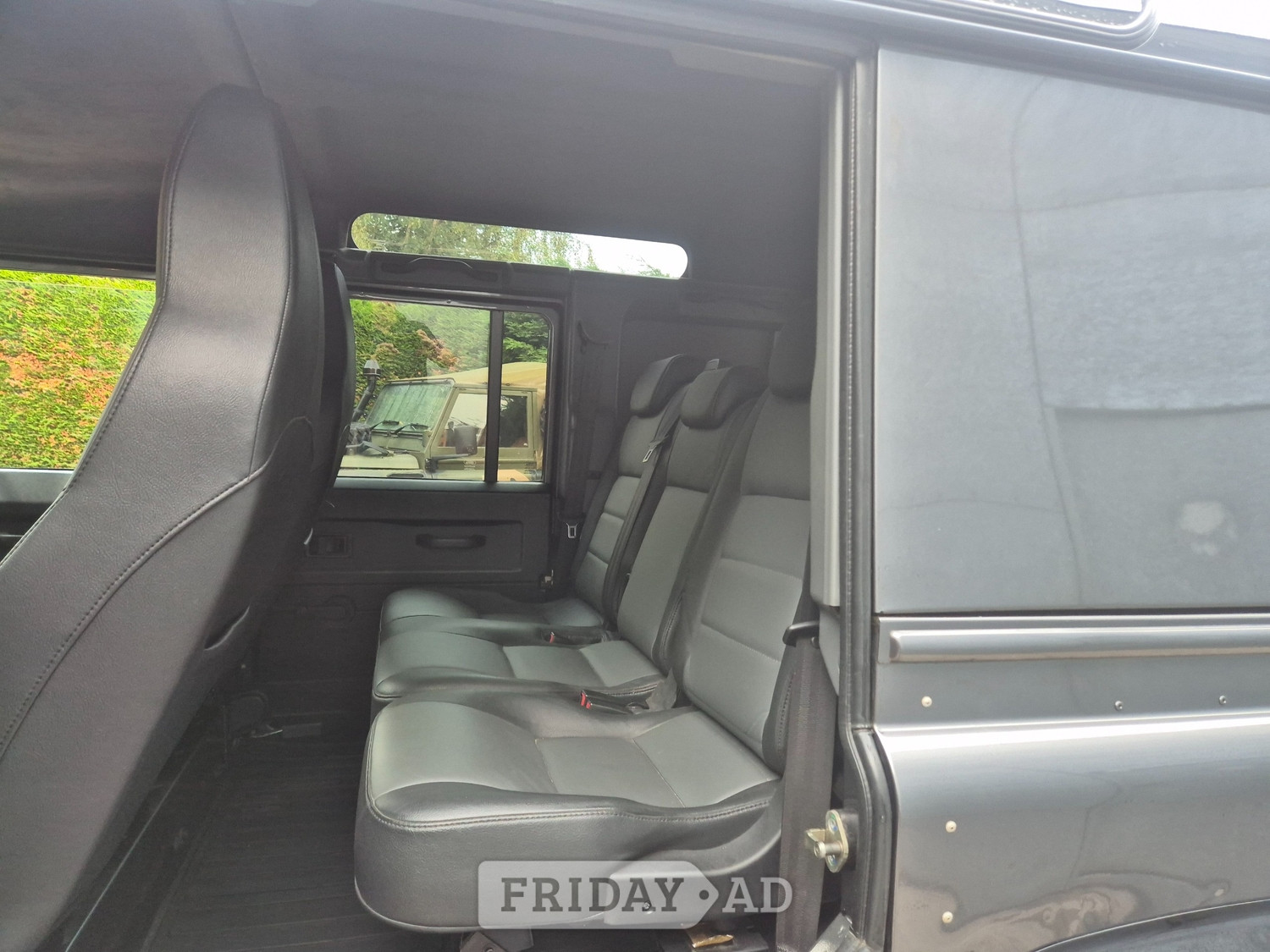 Land Rover Defender 110 2014 - Cars in Congleton