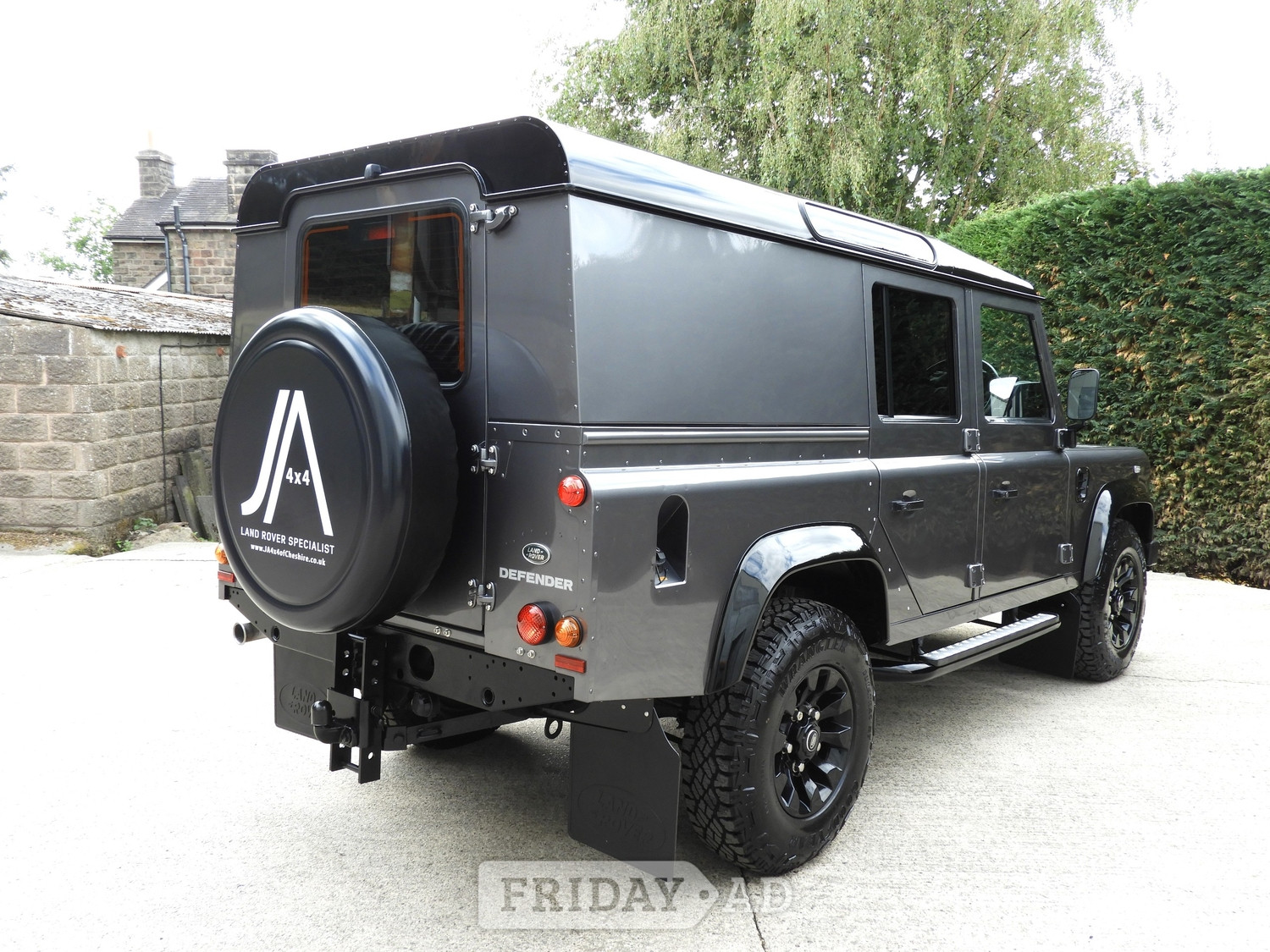 Land Rover Defender 110 2014 - Cars