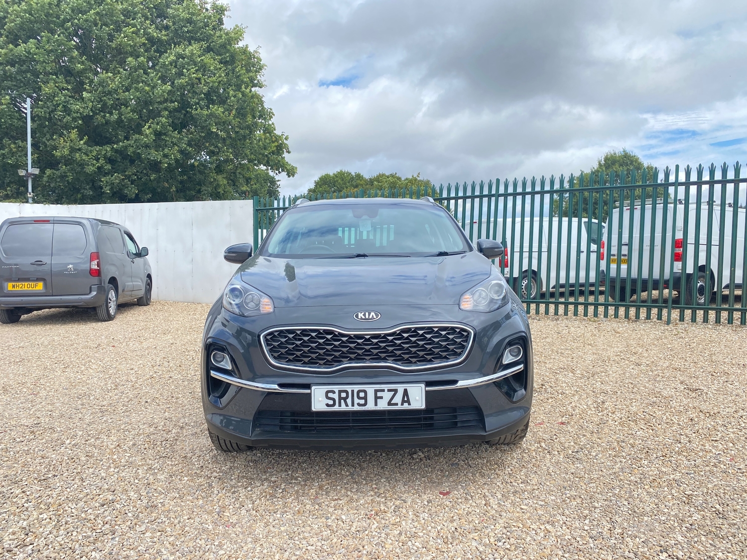 [ berth ]Kia Sportage