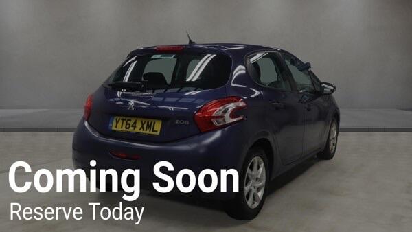 Peugeot 208 2014 - Cars in Staines