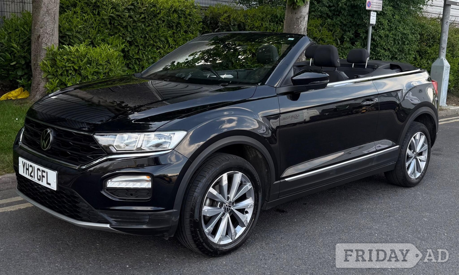 Volkswagen T-Roc 2021 - Cars in Willesden