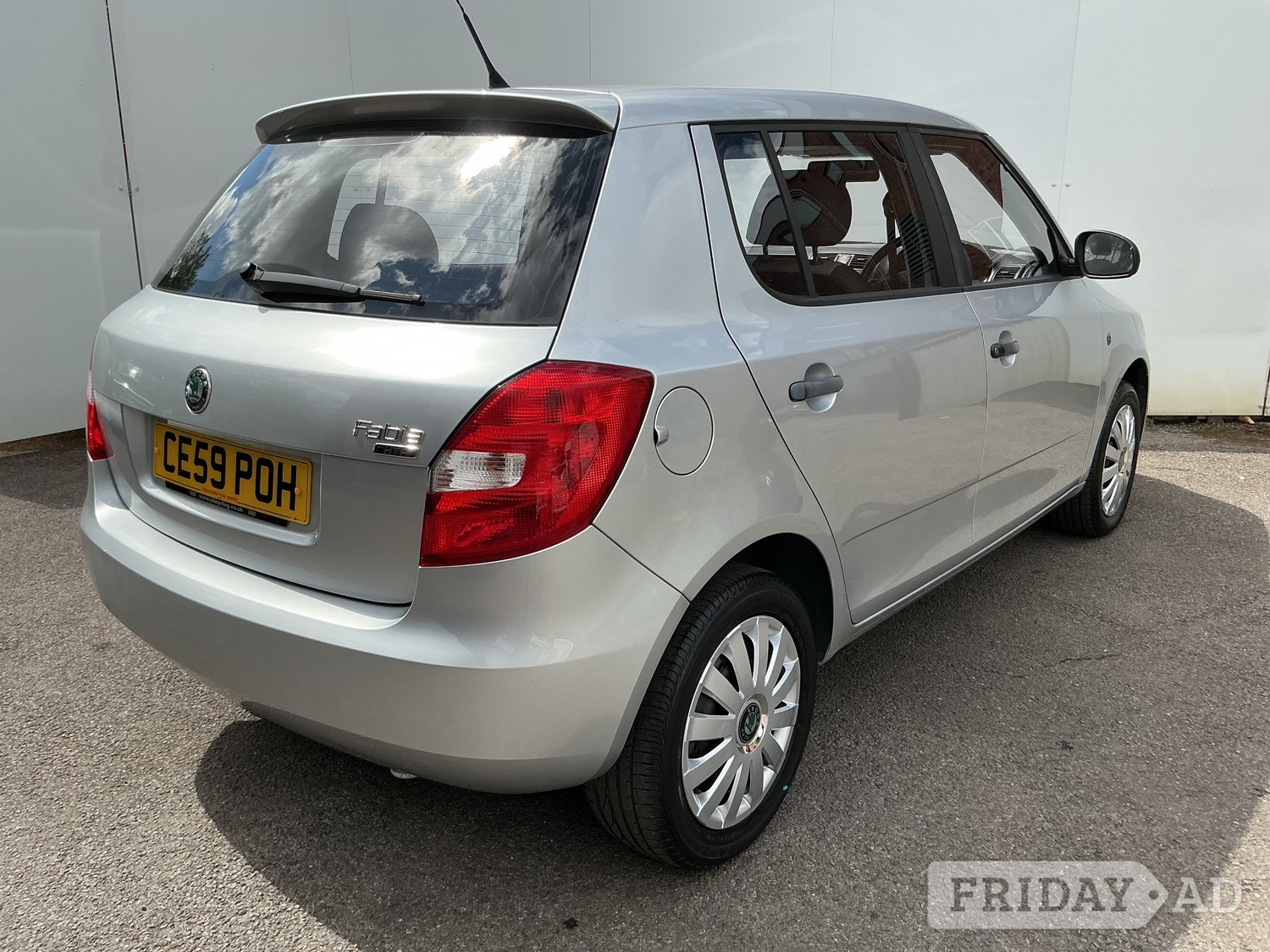 Skoda Fabia 2009 - Cars