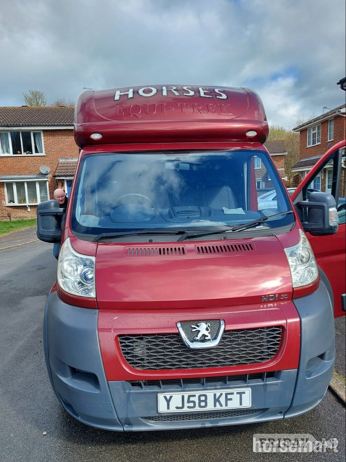 Equi-Trek  Peugeot Horsebox in Folkestone