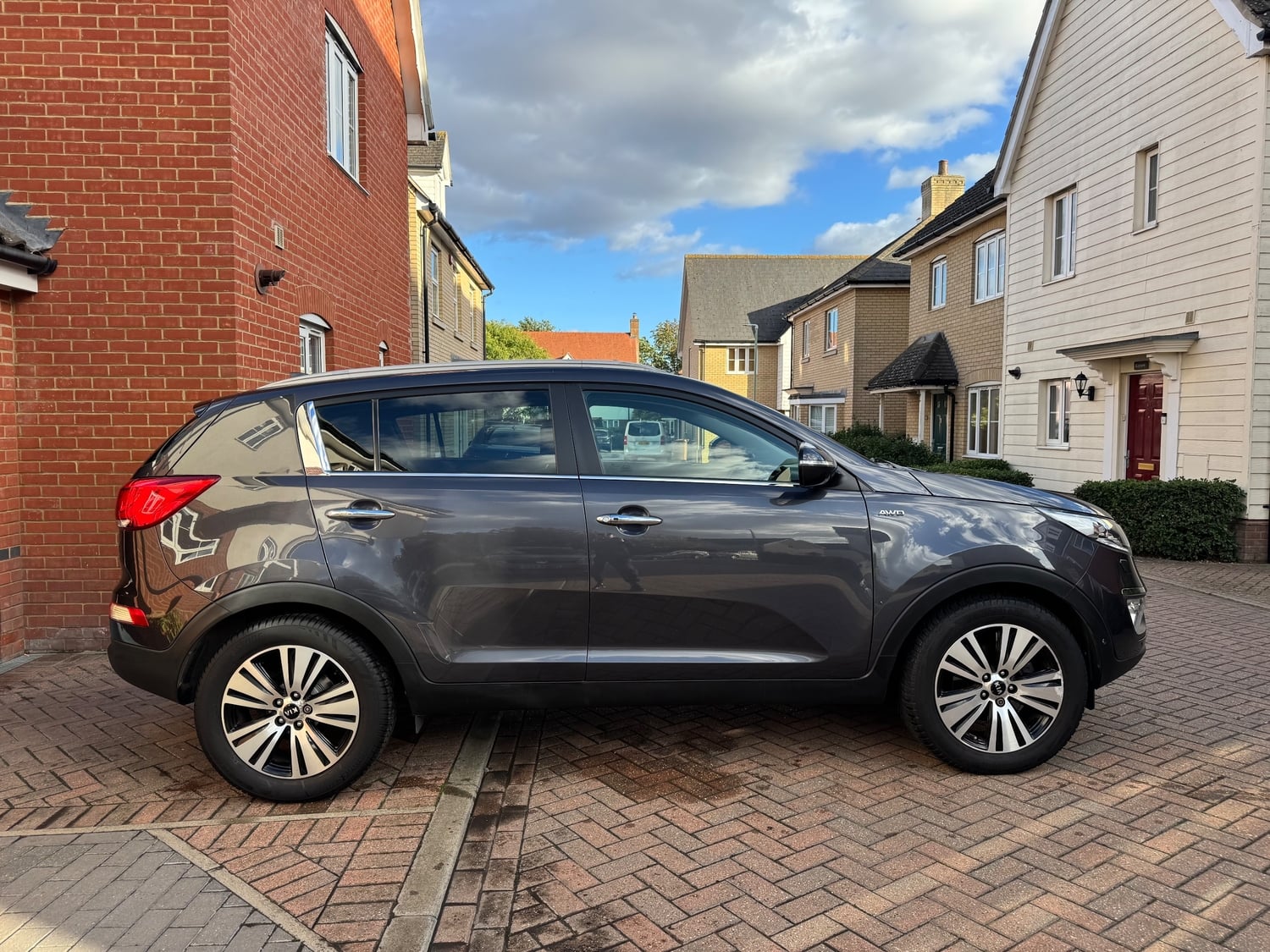 [ berth ]Kia Sportage