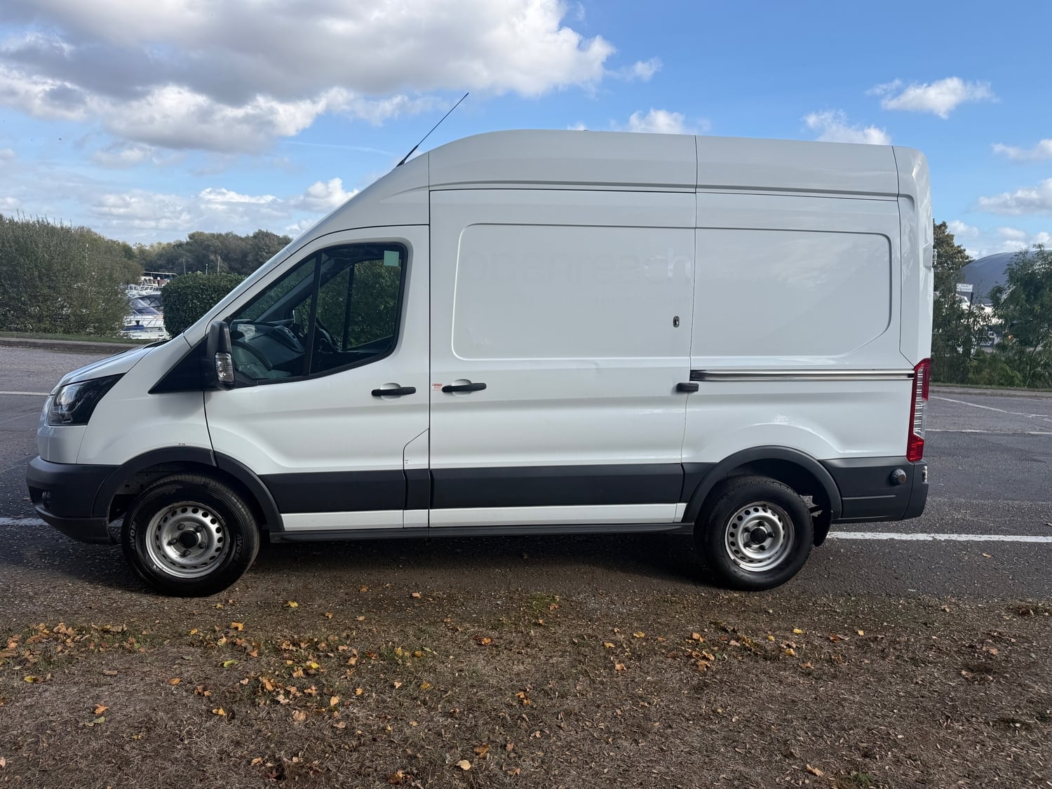 [ berth ]Ford Transit