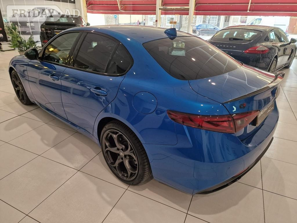 Alfa Romeo Giulia 2022 - Cars in Bristol