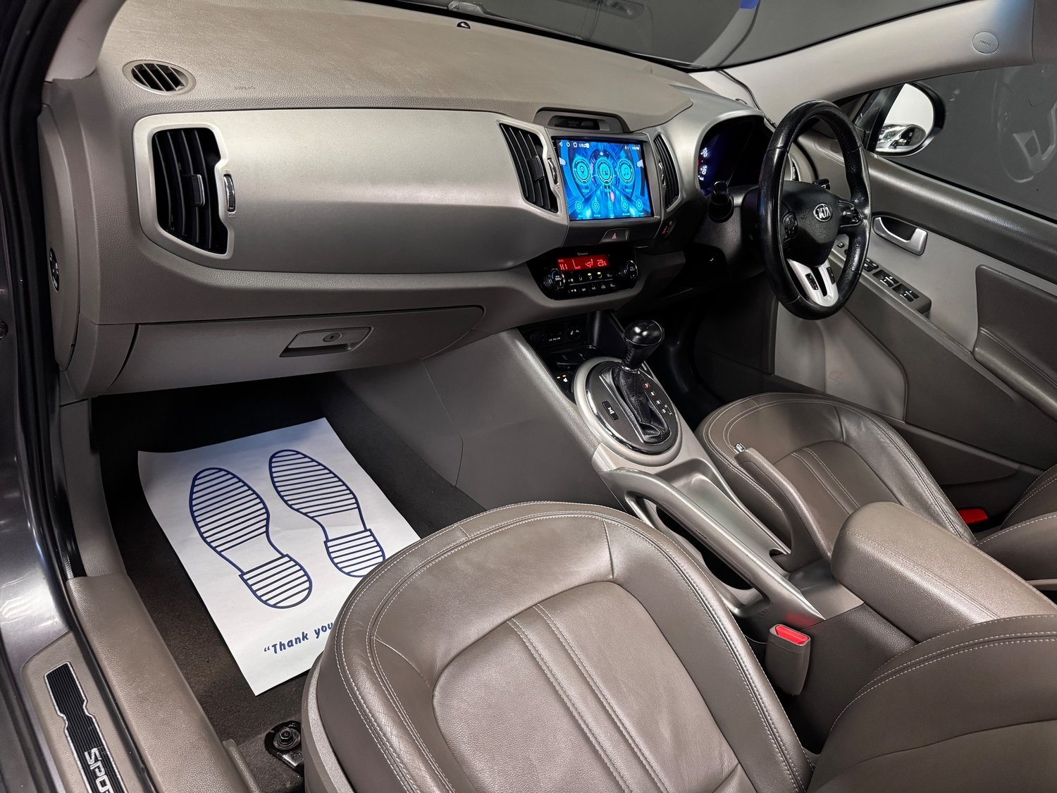 [ berth ]Kia Sportage