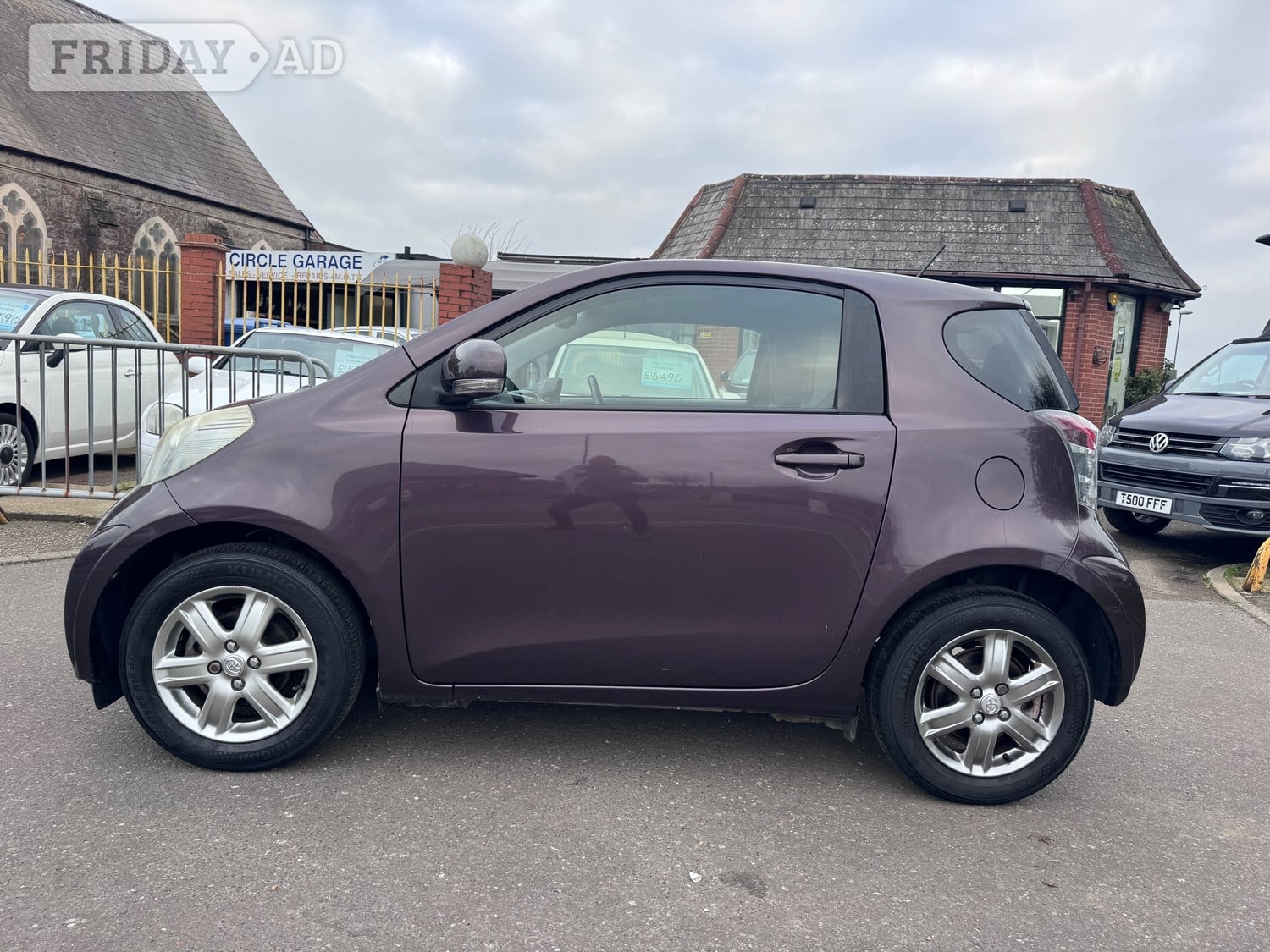 Toyota IQ Lancing