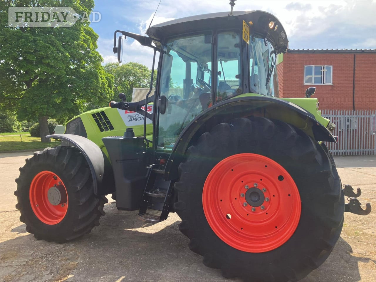 [ berth ]Claas Arion 650
