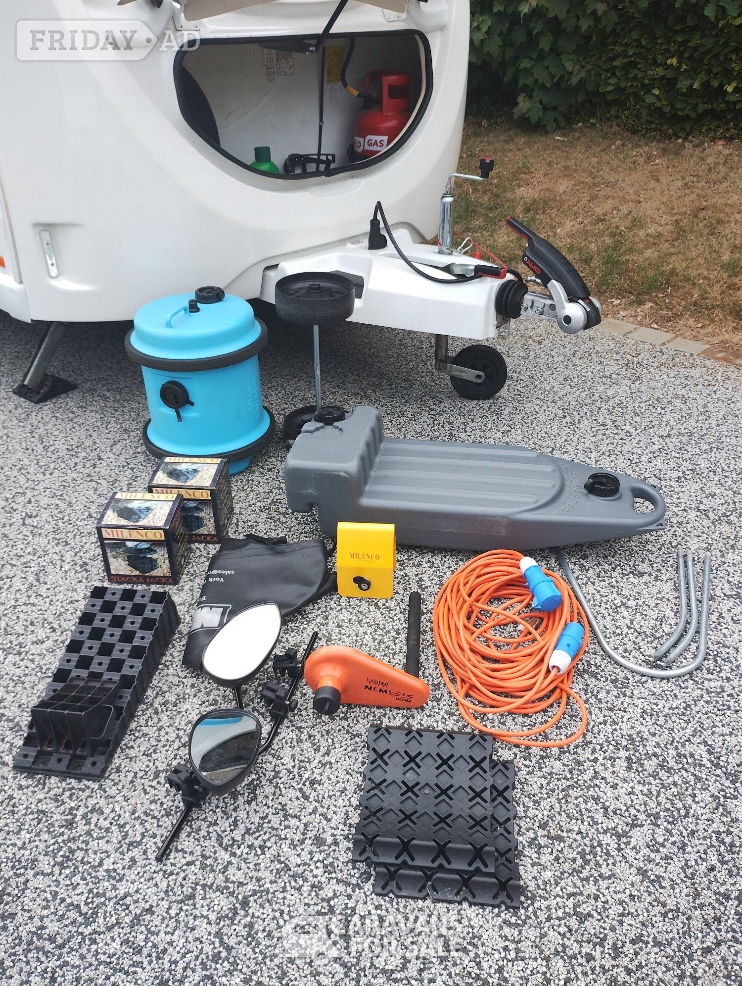 Swift Compact 380 Welwyn
