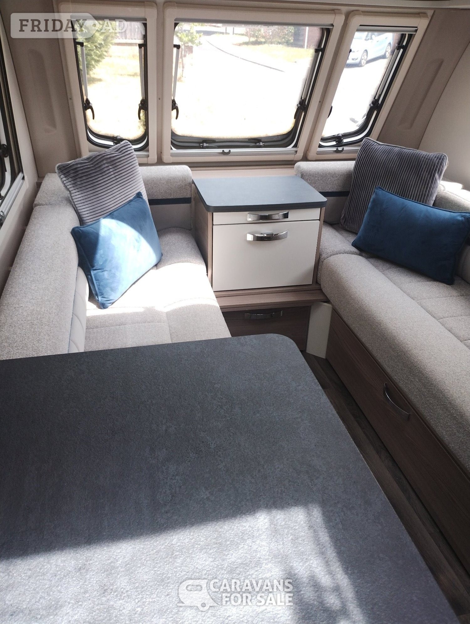 [ berth ]Swift Compact 380