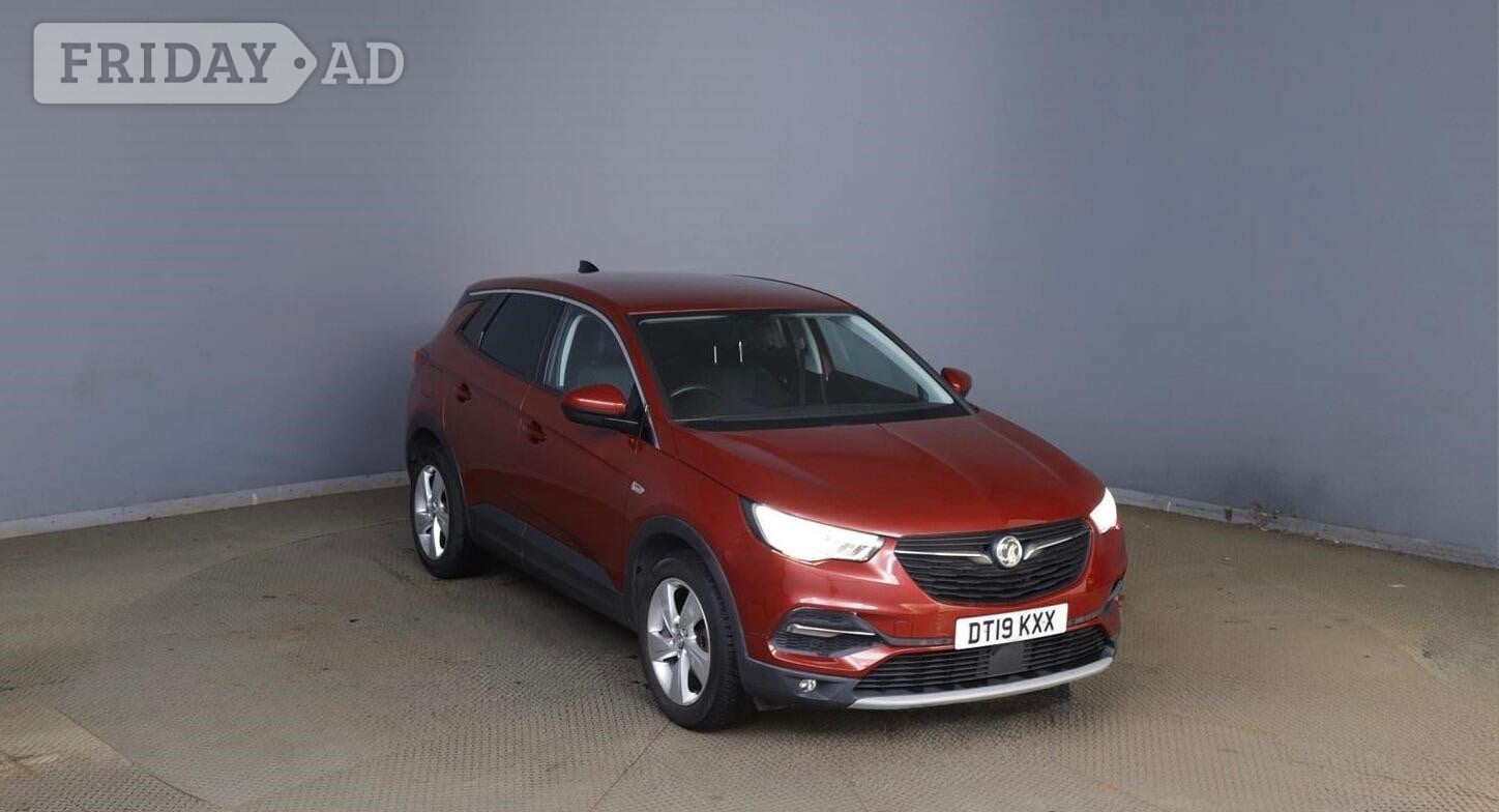 Vauxhall Grandland X 2019 in Staines
