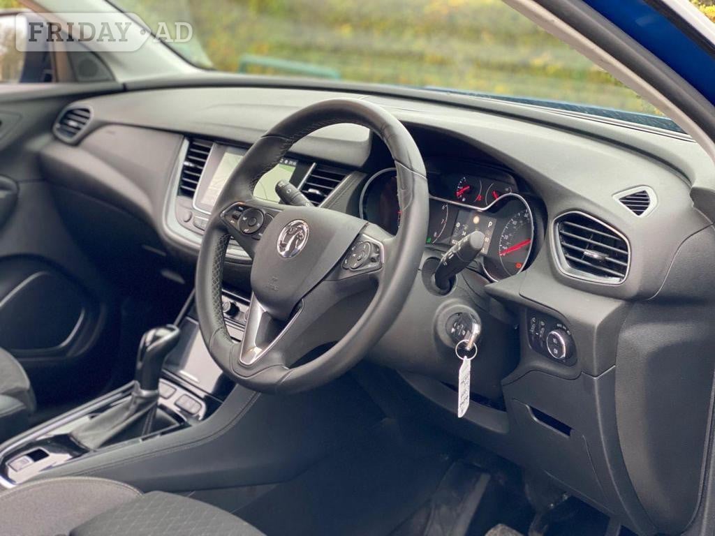 [ berth ]Vauxhall Grandland X