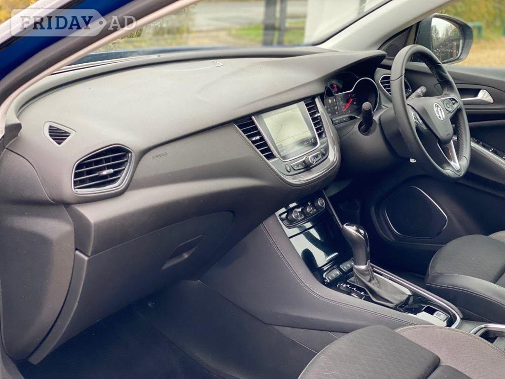 Vauxhall Grandland X 2019 - Cars in Staines