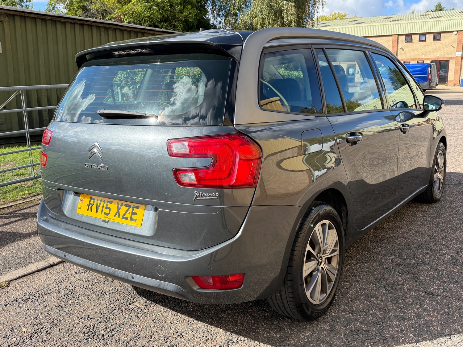 [ berth ]Citroen Grand C4 Picasso