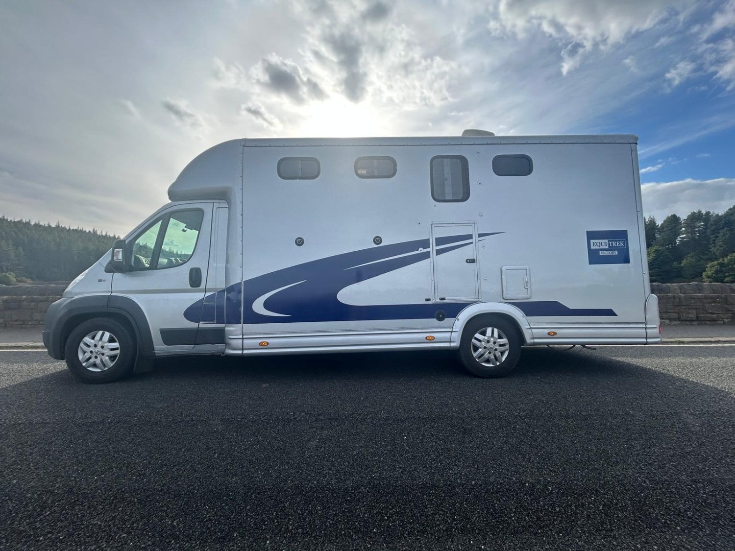 [ berth ]Equi-Trek Victory 4500kg 
