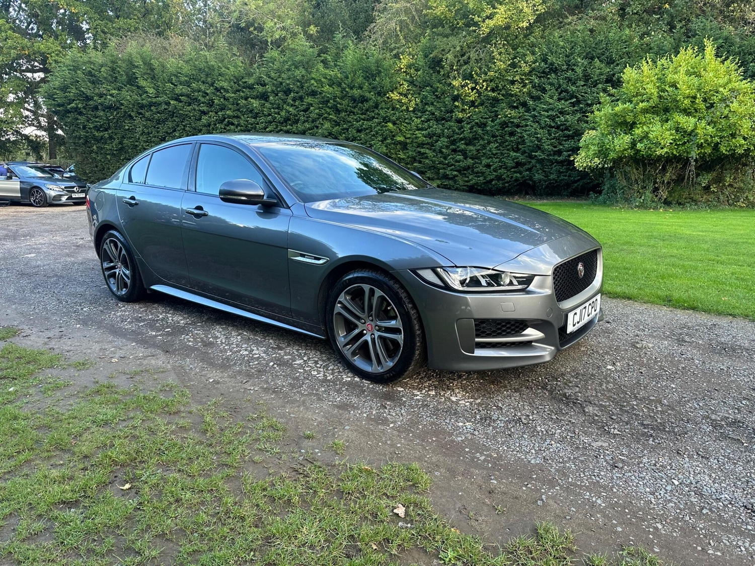 Jaguar XE 2017 - Cars
