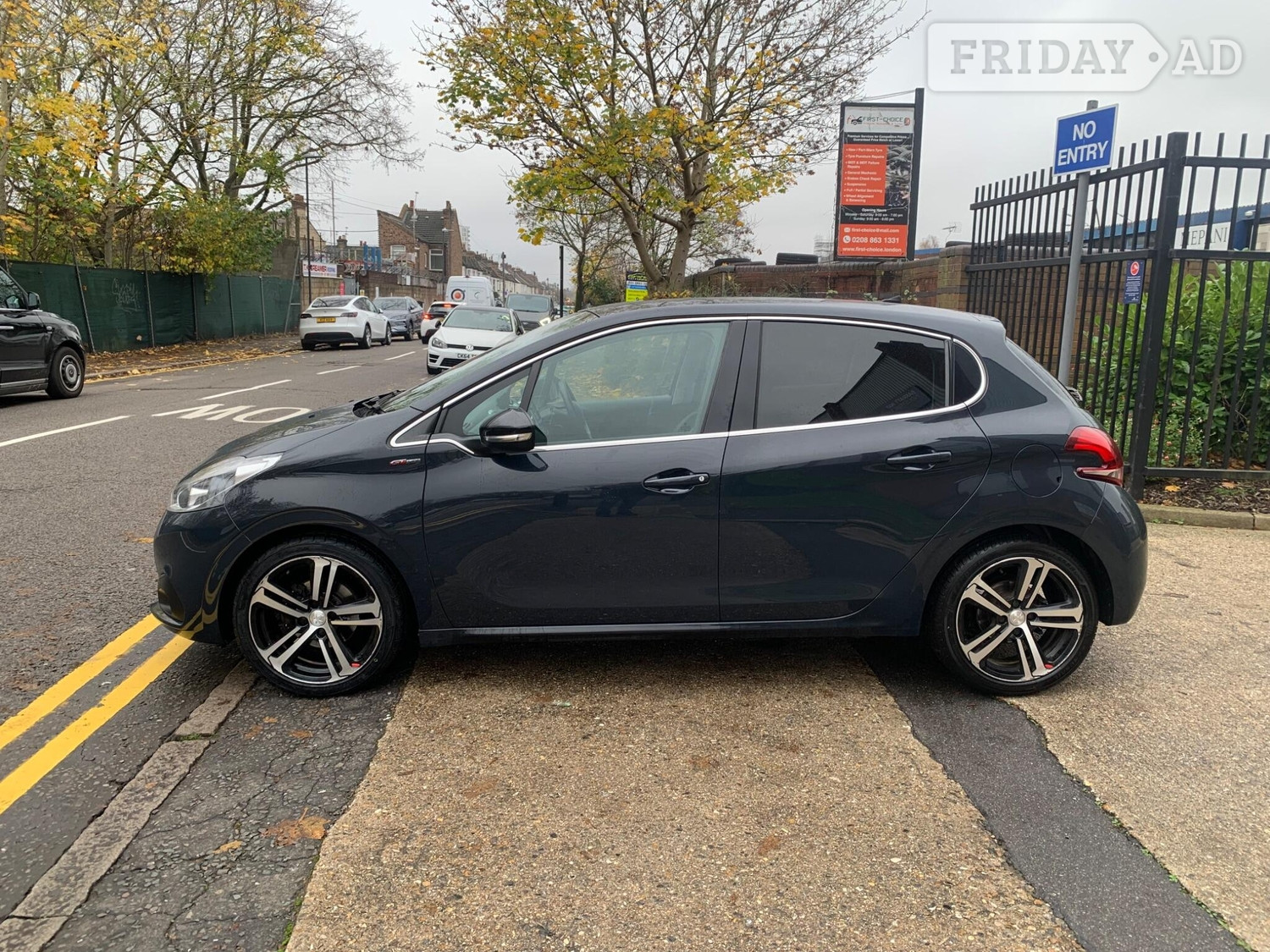 [ berth ]Peugeot 208
