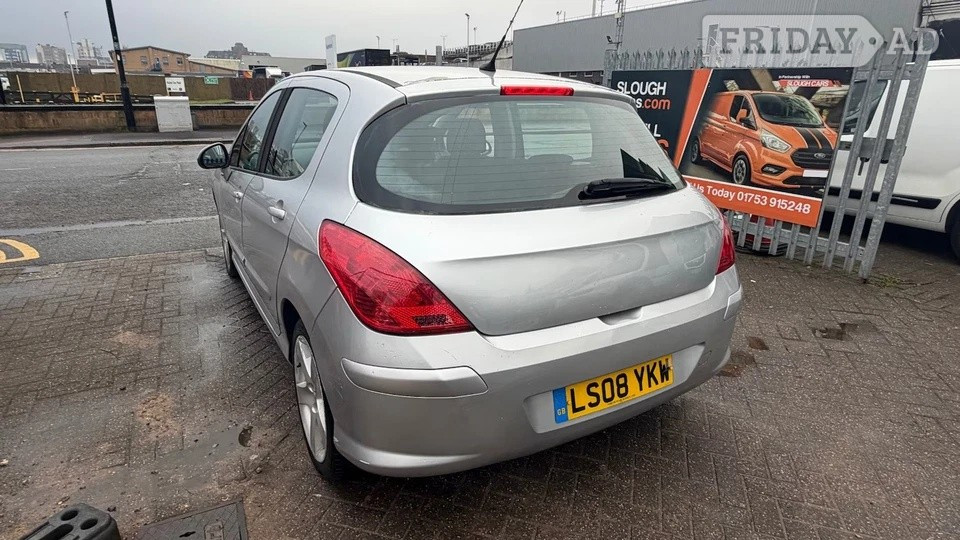 [ berth ]Peugeot 308