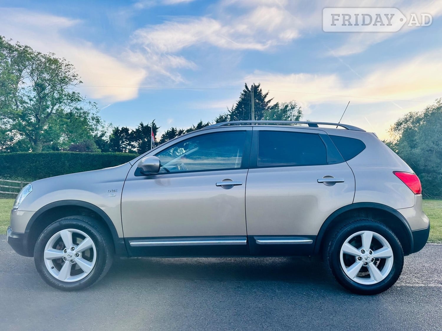 Nissan Qashqai 2009 - Cars