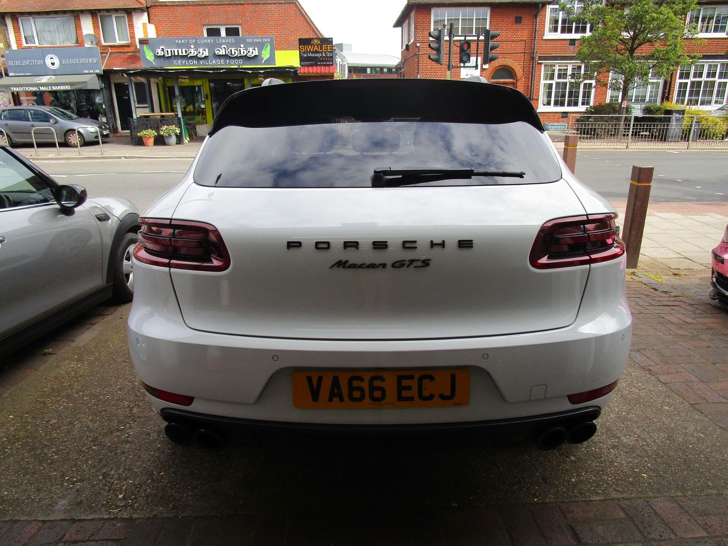 Porsche Macan 2016 - Cars in Kingston Upon Thames