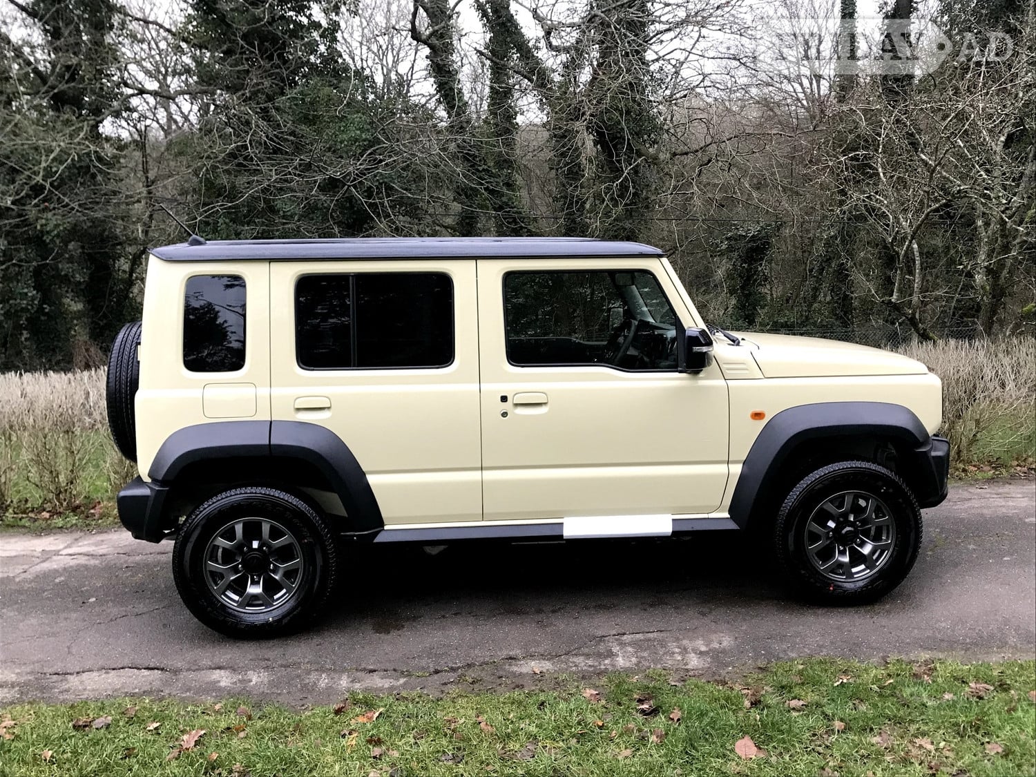[ berth ]Suzuki Jimny