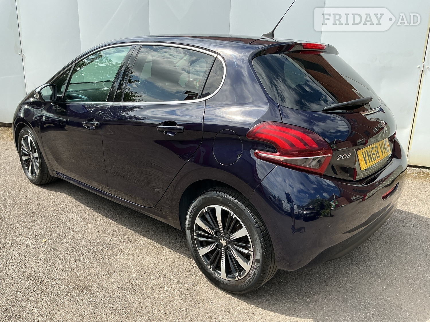 Peugeot 208 2018 - Cars