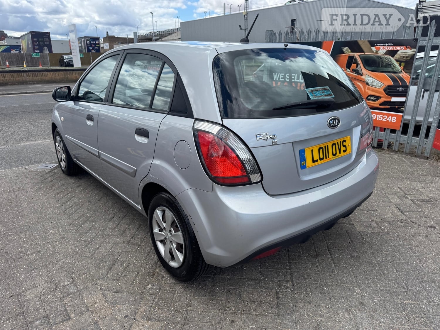 [ berth ]Kia Rio