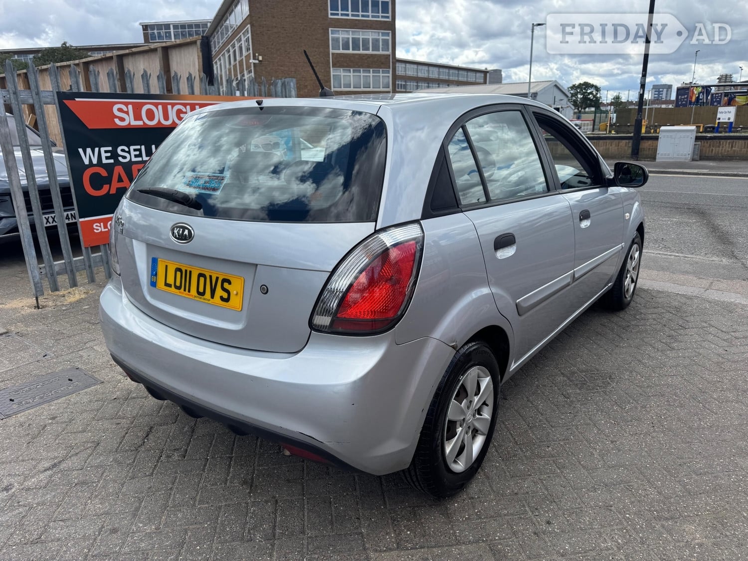 Kia Rio 2011 - Cars in Slough